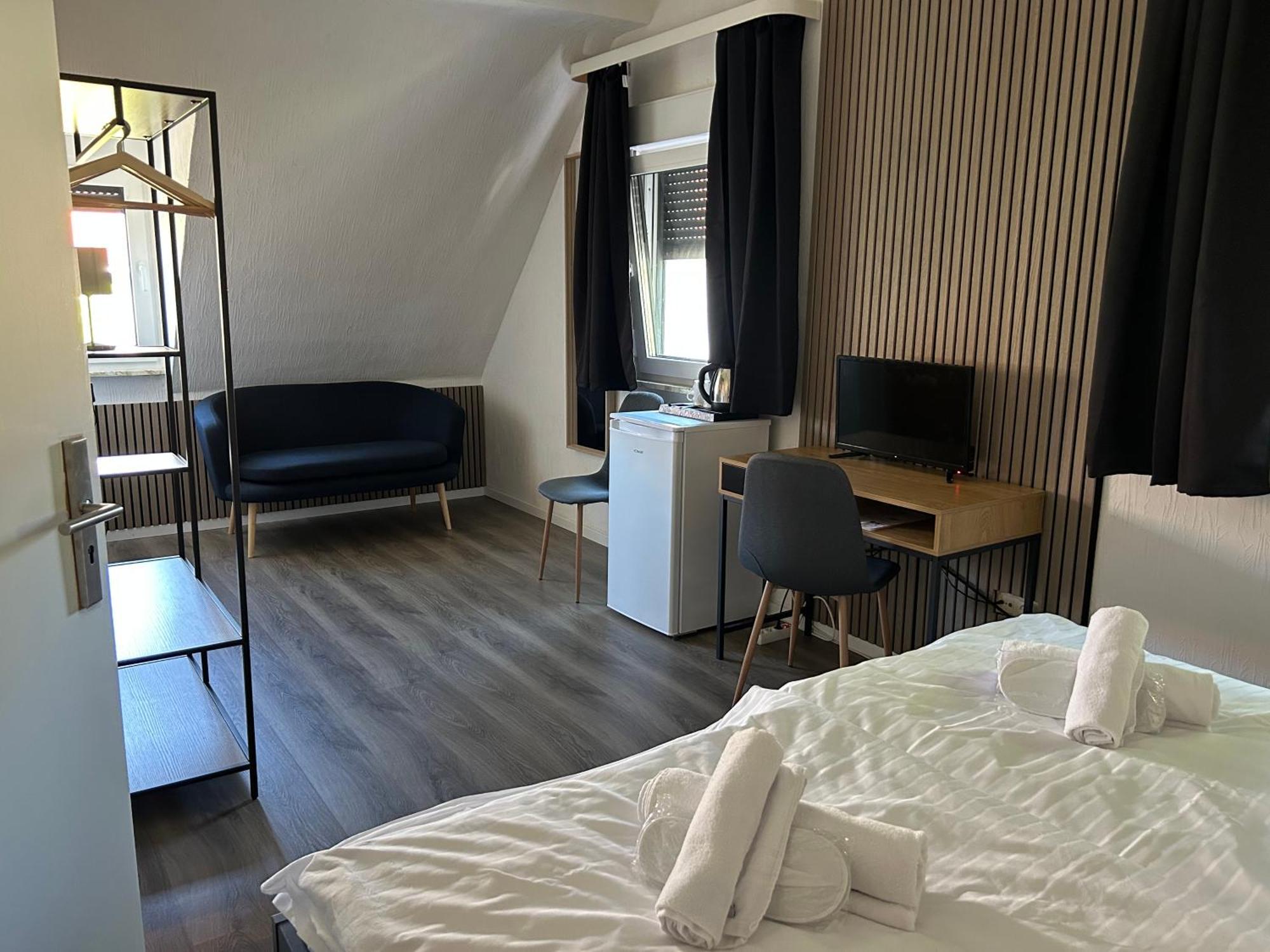 Riverside Airport Hotel Kelsterbach Eksteriør billede